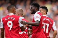 利物浦1-0伯恩利全场数据：射门27-3，射正4-0，红军控球率超8成